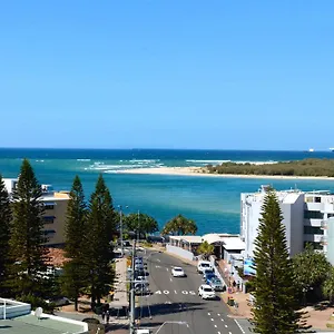 https://ocean-views-resort-u309-caloundra.hotelssunshinecoast.net